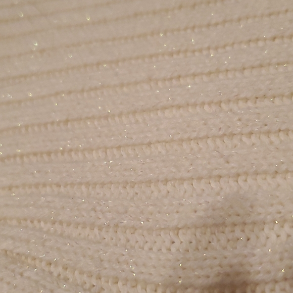 Old Navy off white & glittery material turtleneck sweater - Picture 6 of 11